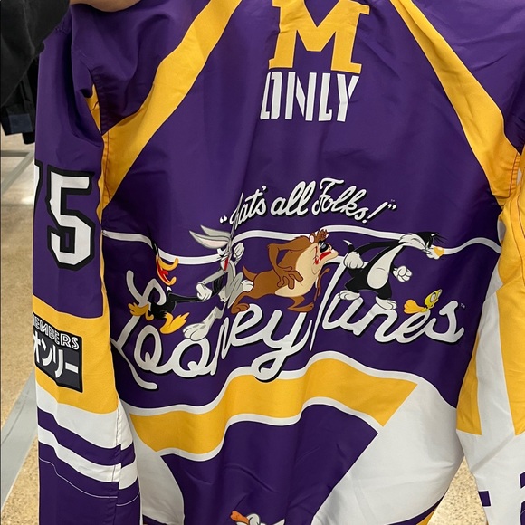 Members Only Looney Tunes Puffer - Picture 2 of 4